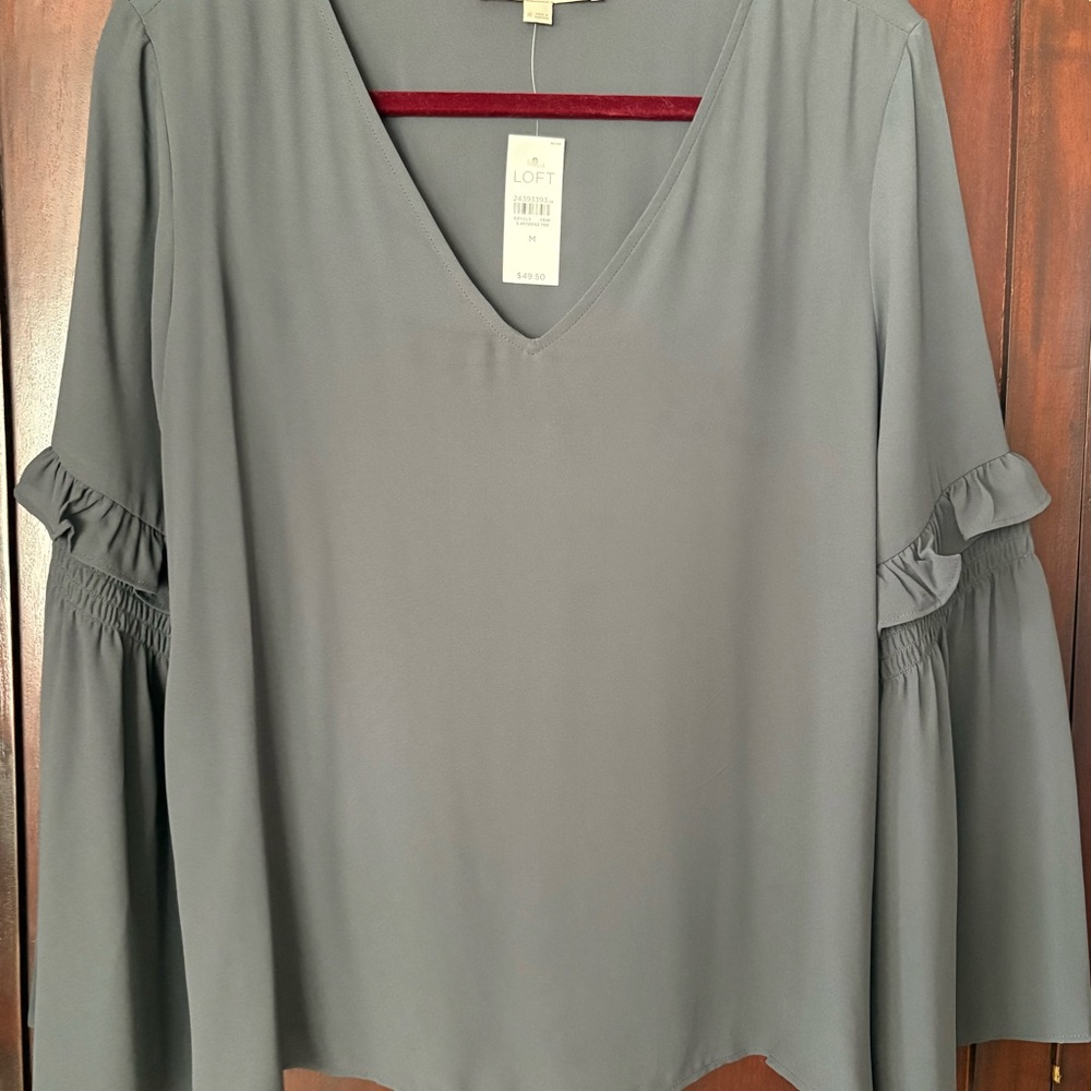 LOFT Gray Ruffled Long Sleeve Blouse